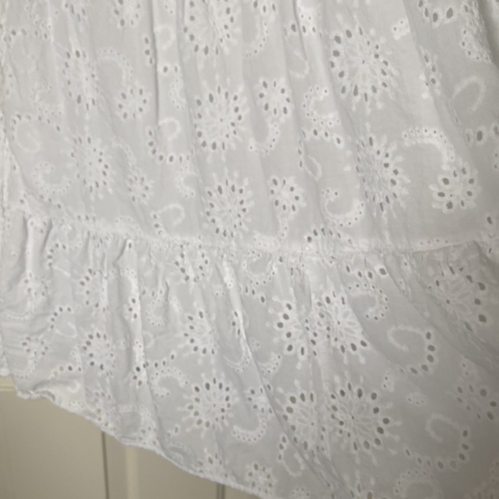 - Dress - Picture 4 of 6